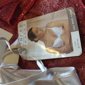 Partner intimates 36C padded underwire bra new